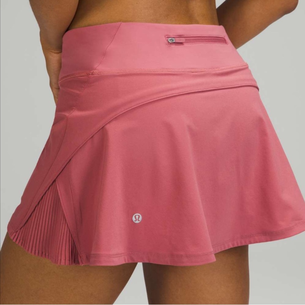 Lululemon play off the pleat skirt briar rose